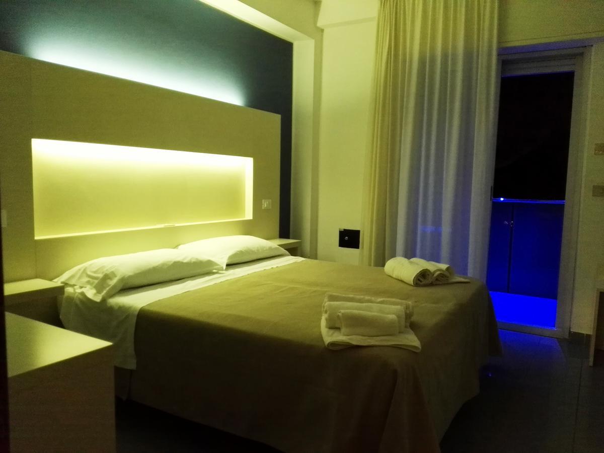 Hotel Desire' Riccione Exterior foto